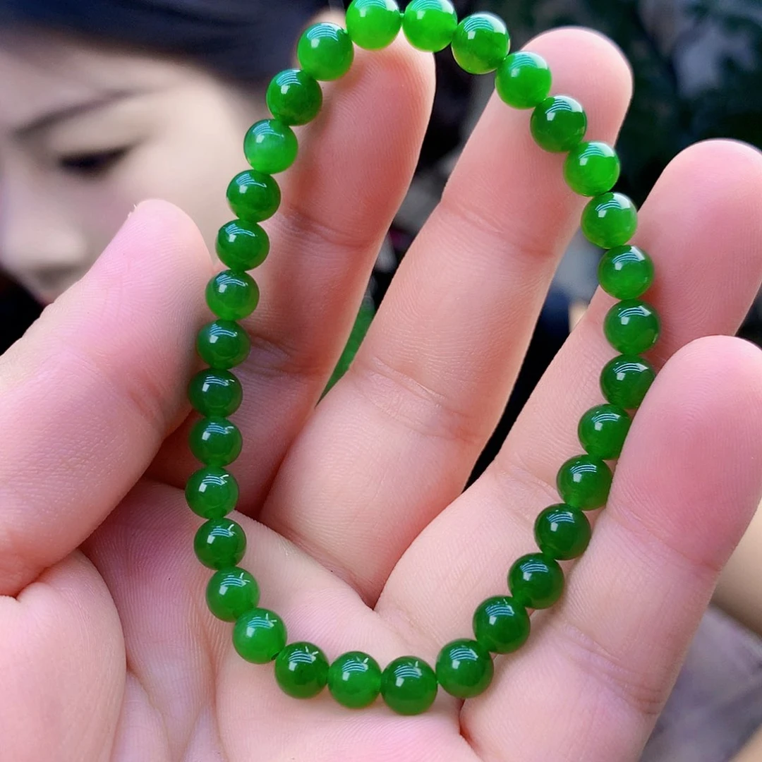 吊坠(不含链)未镶嵌和田玉（碧玉）辣绿