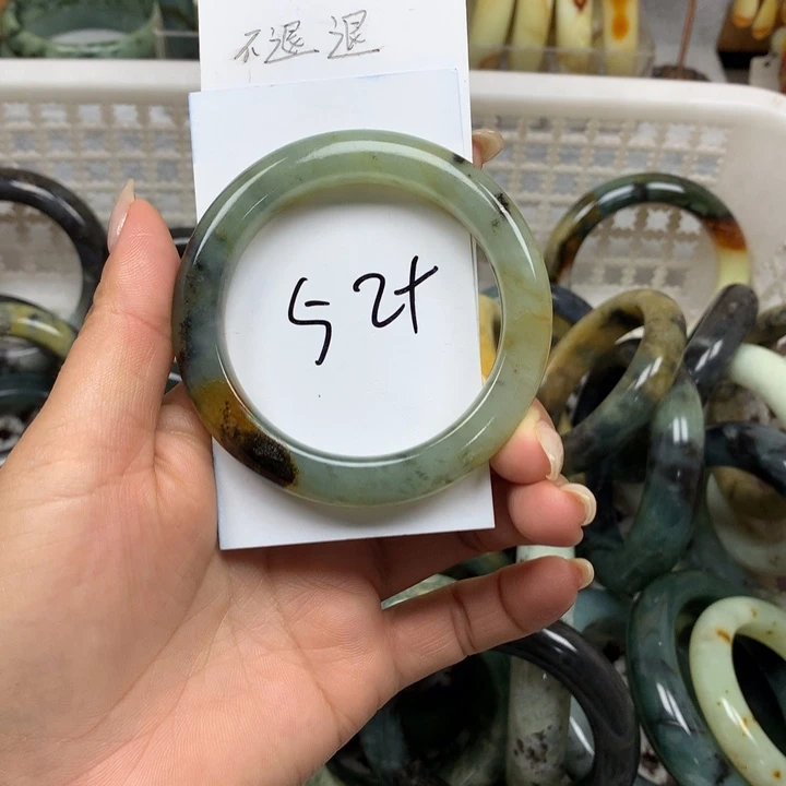 未镶嵌蛇纹石玉手镯