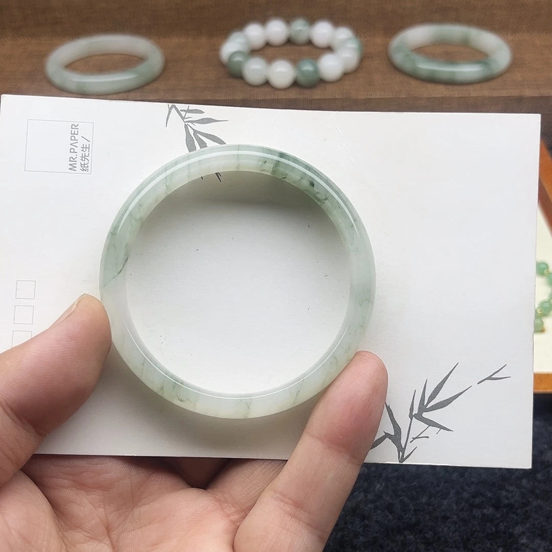 石英质玉未镶嵌手镯8