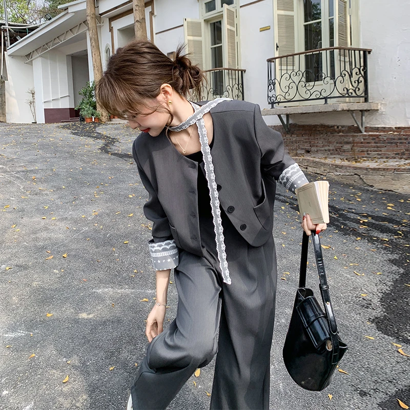 灰色蕾丝拼接飘带西装套装女春季轻奢高级感气质西服阔腿裤两件套
