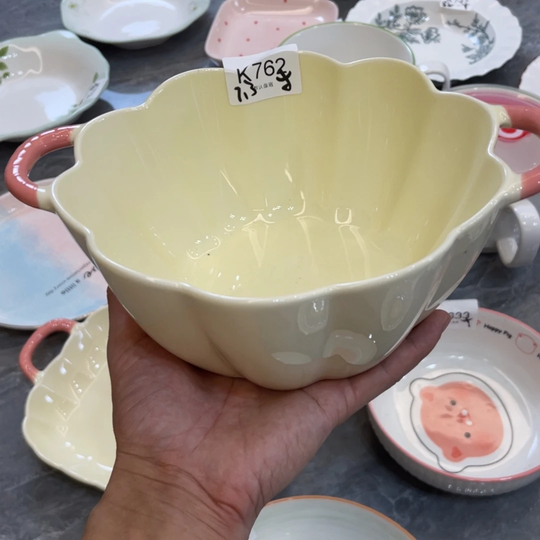 陶瓷微瑕餐具介意勿拍，满18飞！