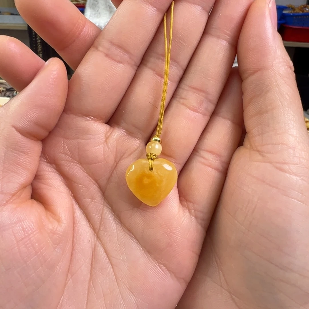 蜜蜡裸石未镶嵌蜜蜡