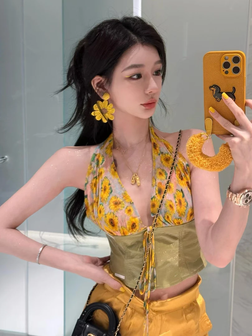 【B Y】设计小雏菊印花网纱拼接系脖吊带度假风短款显瘦性感上衣女