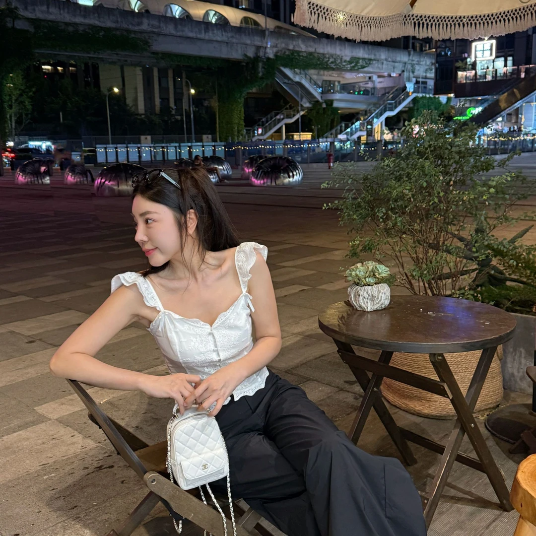 小性感的女人必入背心吊带