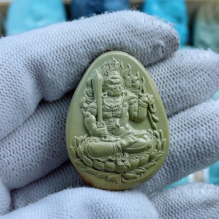 南红玛瑙未镶嵌珠宝奇石