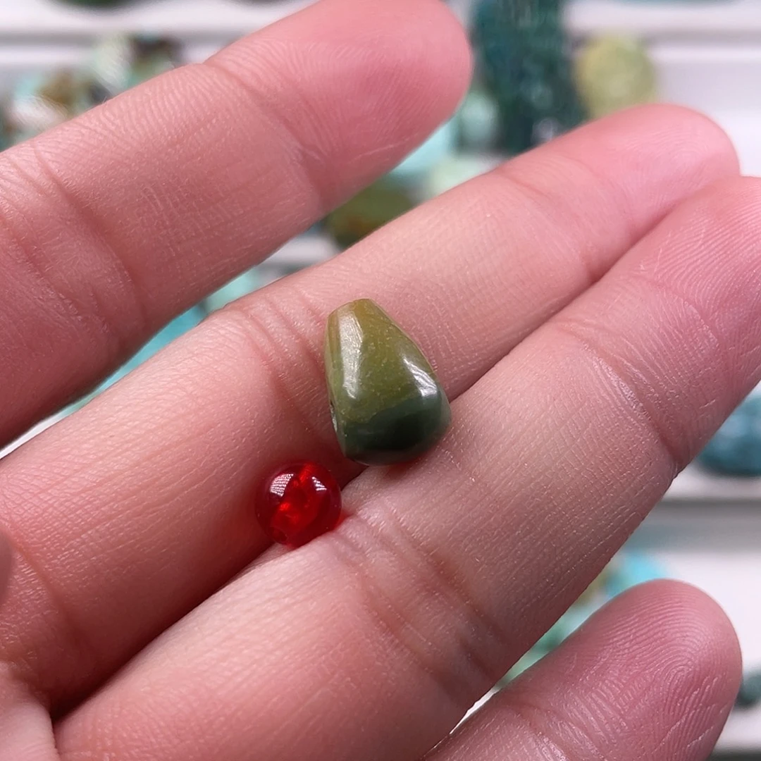 南红玛瑙未镶嵌颈饰