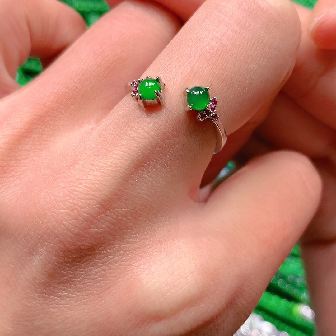 翡翠手串未镶嵌天然翡翠