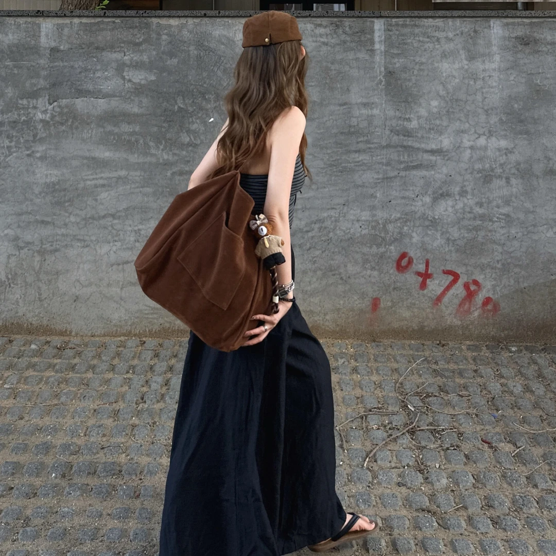 2025韩系ins小众绒面设计托特包时尚松弛慵懒感大容量通勤单肩包