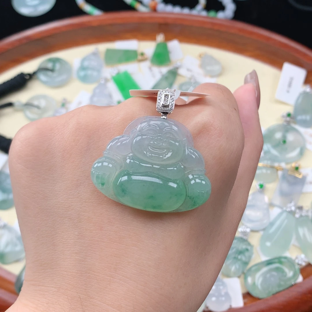 翡翠18K金镶嵌颈饰呦****的天然缅甸A货翡翠飘花佛公