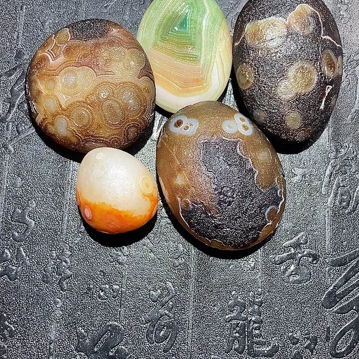 玛瑙/玉髓颈饰未镶嵌风*