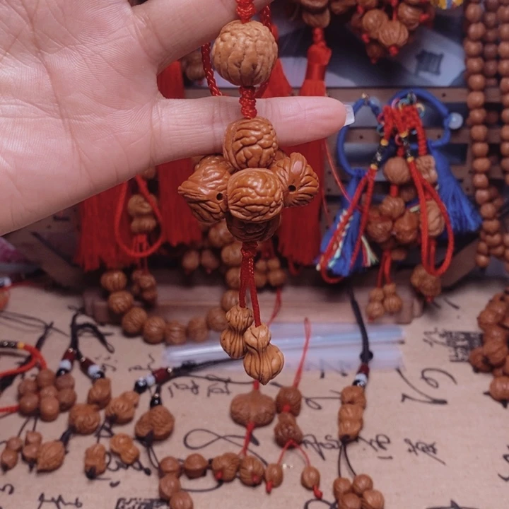 桃核吊坠龙纹桃枭