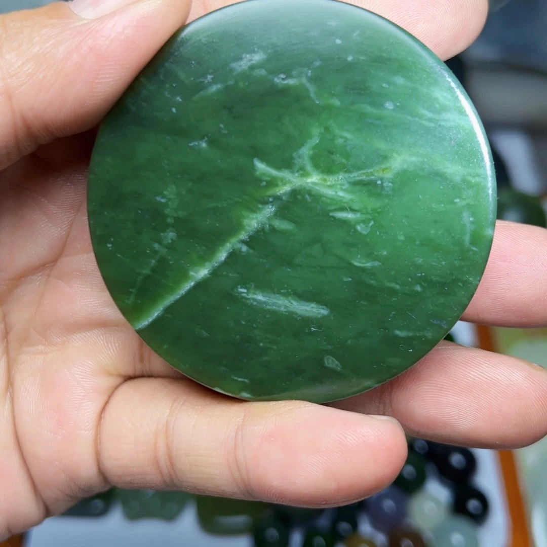 未镶嵌和田玉(碧玉)珠宝半成品