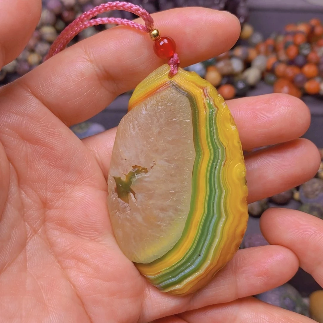 合金颈饰玛瑙/玉髓