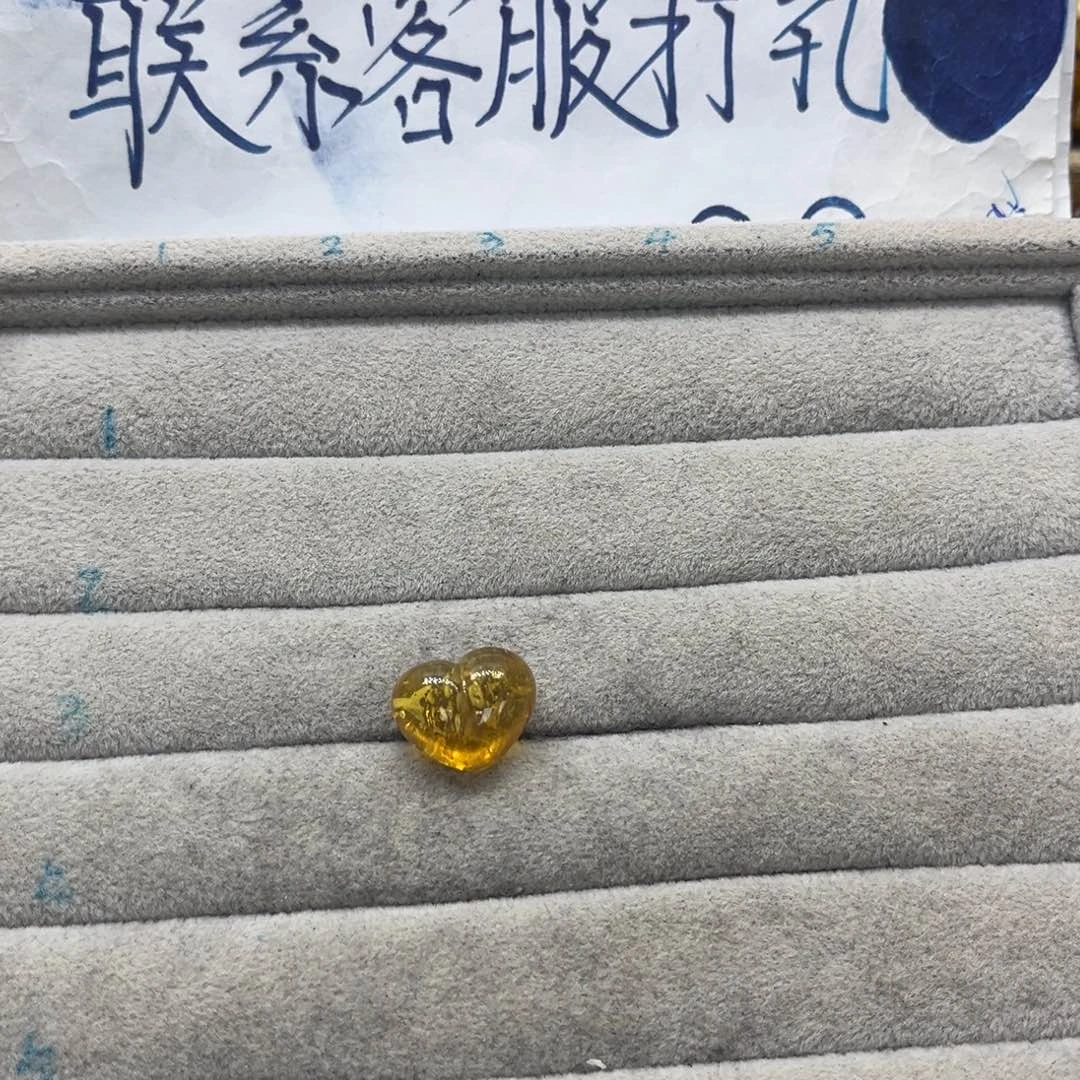 未镶嵌琥珀裸石天然琥珀