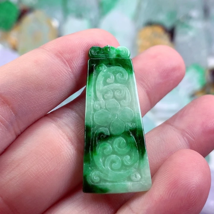 吊坠(不含链)未镶嵌翡翠