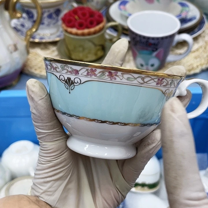 花***?74 满28包邮，默认微瑕完美慎入