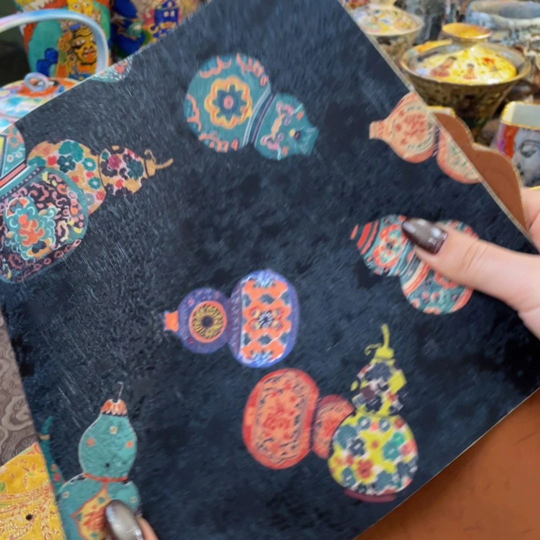 杯子里面还有很多