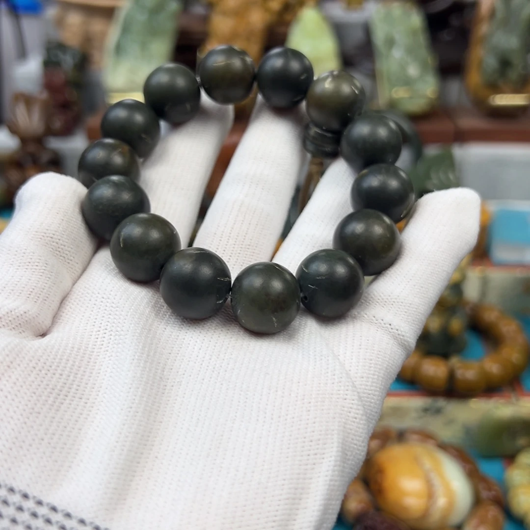 庄***金岫岩河磨玉（透闪石质玉）未镶嵌手串