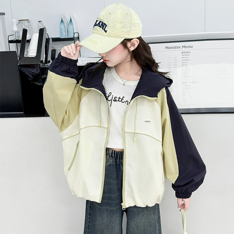 女童春秋款外套2025新款女大童春装户外冲锋衣春秋时髦洋气夹克潮