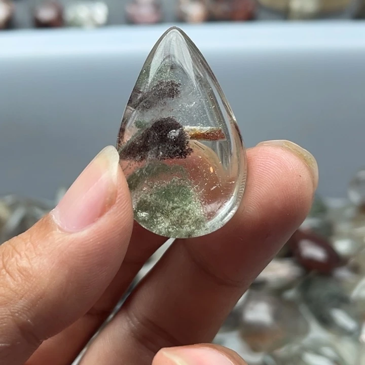 未镶嵌吊坠(赠链)水晶