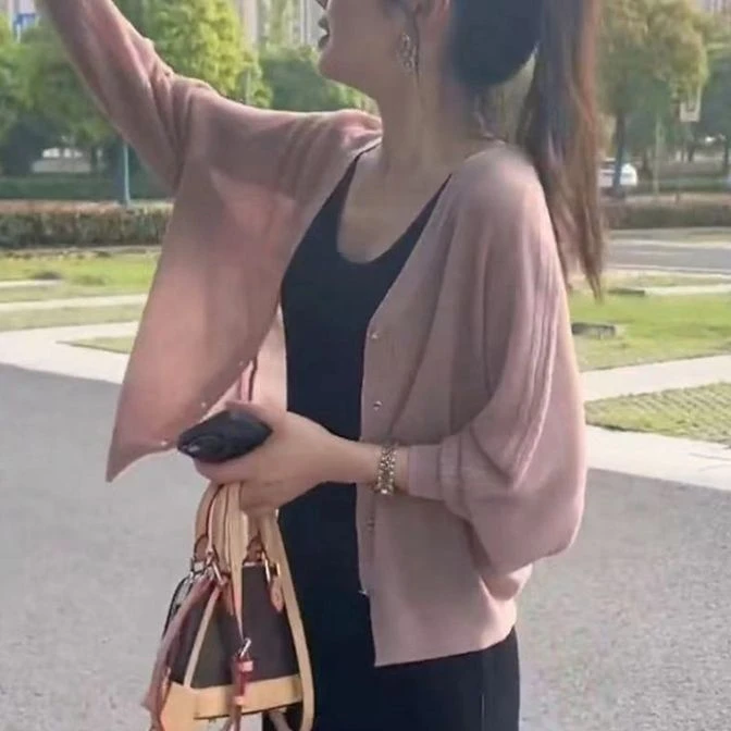 短外套披肩外搭女2025夏季薄款时尚洋气宽松大码显瘦外套防晒上衣