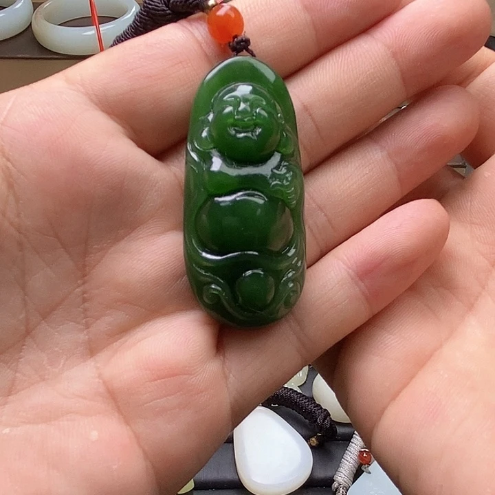 武***玲颈饰未镶嵌和田玉