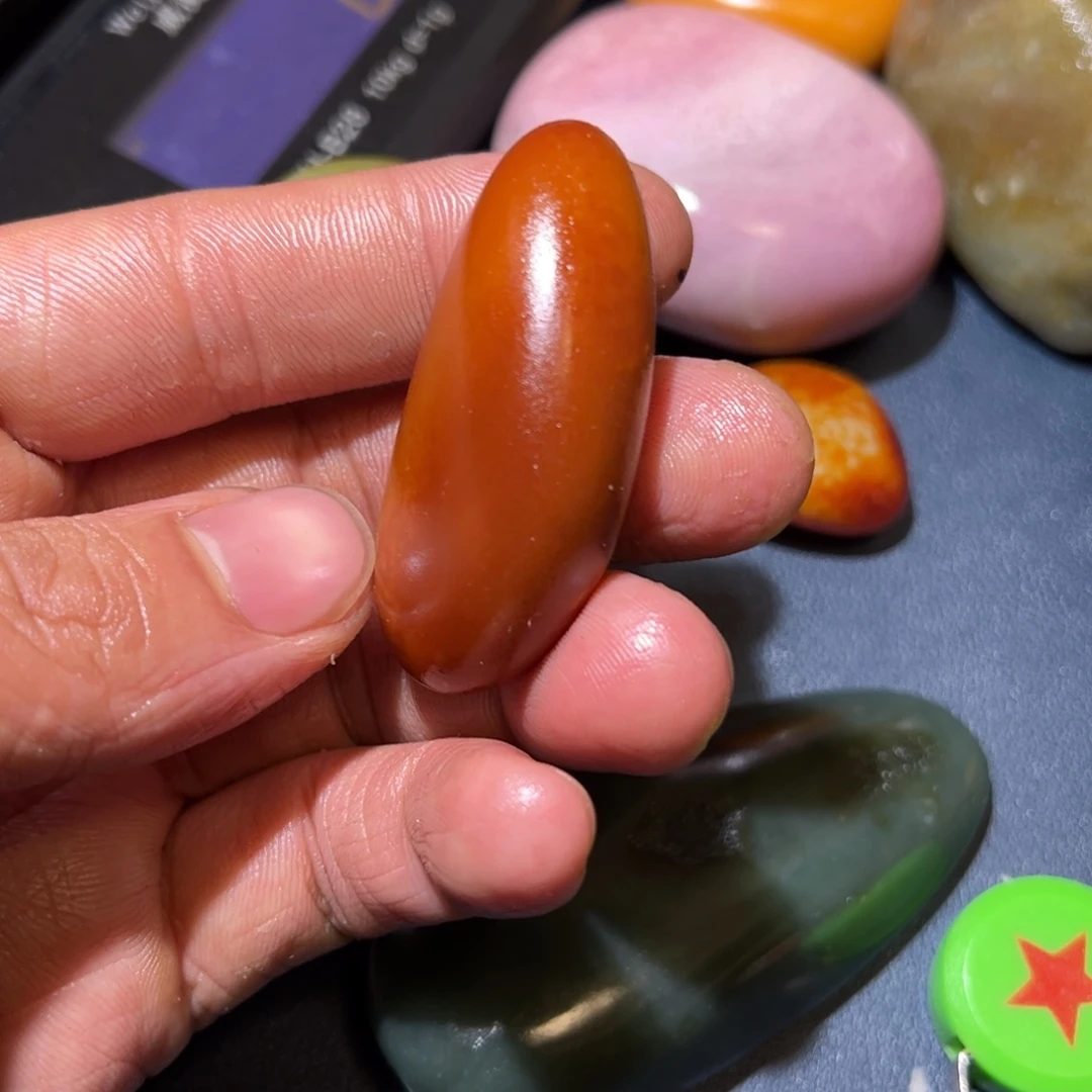 和田玉未镶嵌珠宝奇石