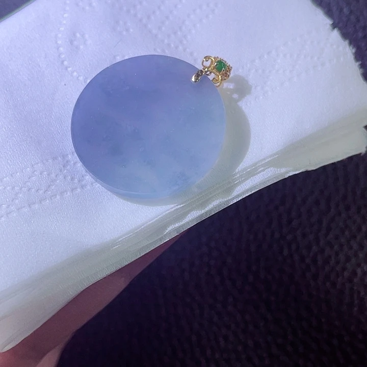 翡翠颈饰18K金镶嵌翡翠