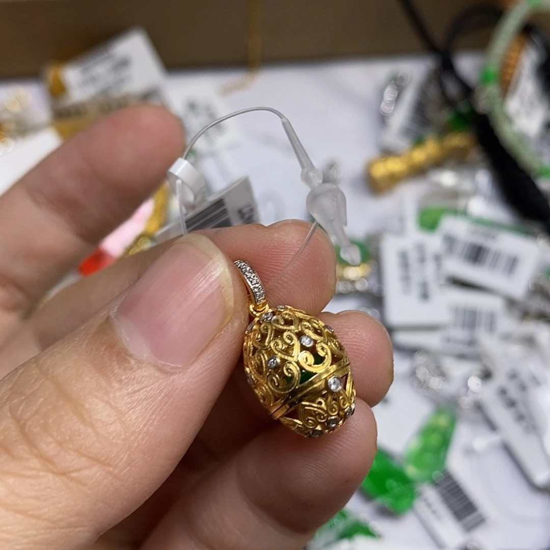 【闪购商品】颈饰18K金镶嵌翡翠马*挞吊坠
