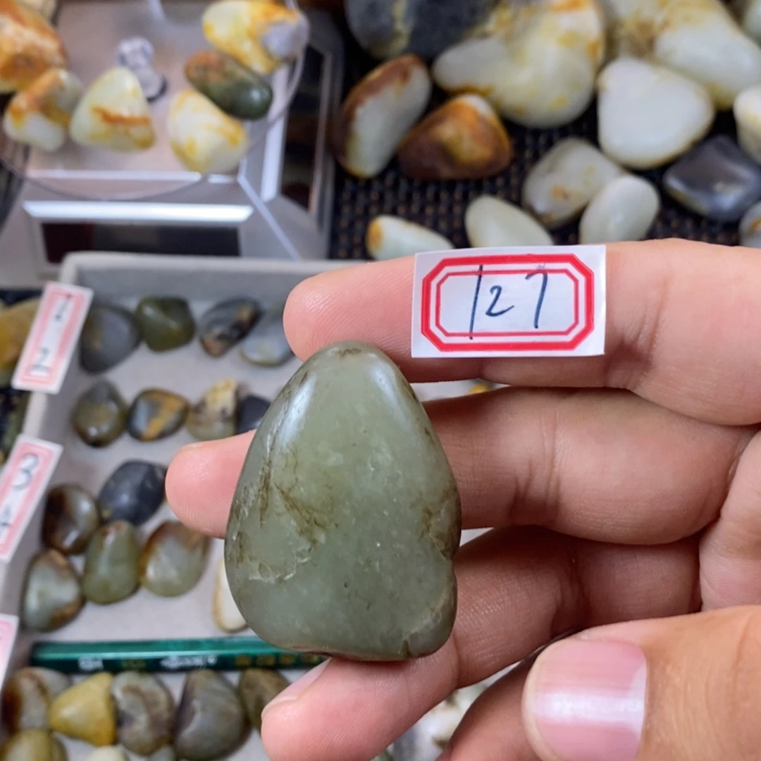 和田玉（糖玉）未镶嵌挂件