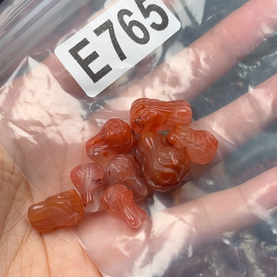 未镶嵌南红玛瑙珠宝奇石