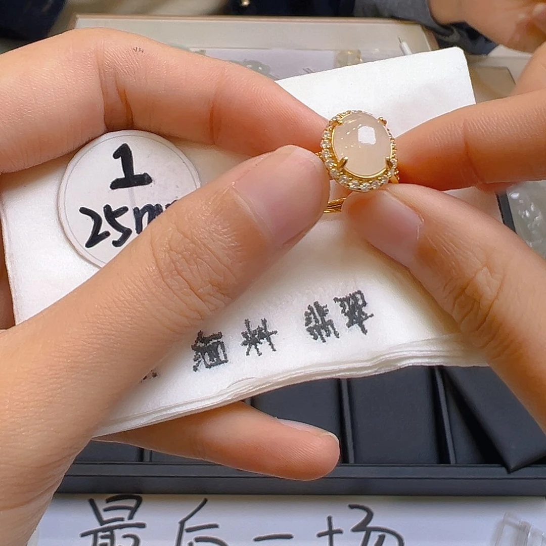 翡翠颈饰银S925镶嵌翡翠