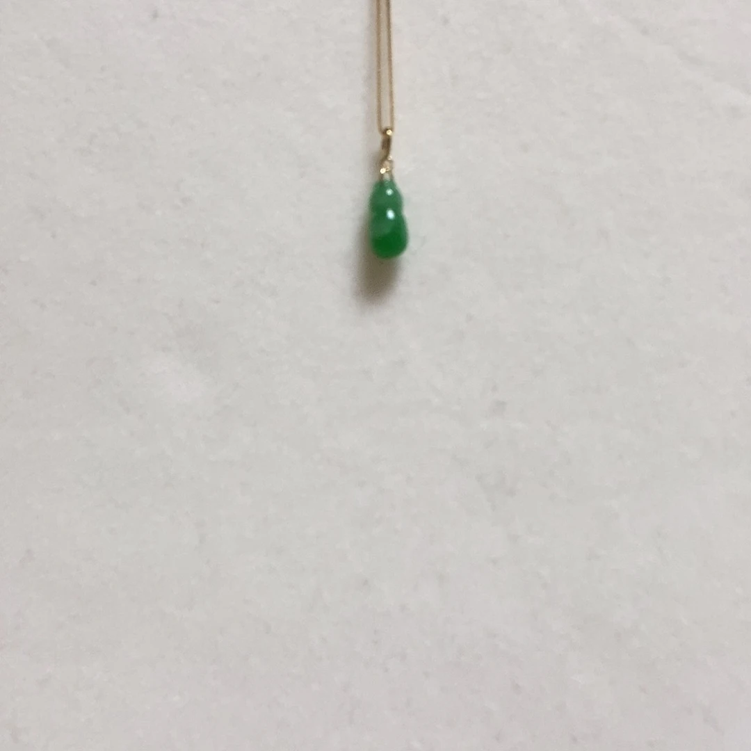 翡翠18K金镶嵌颈饰简单