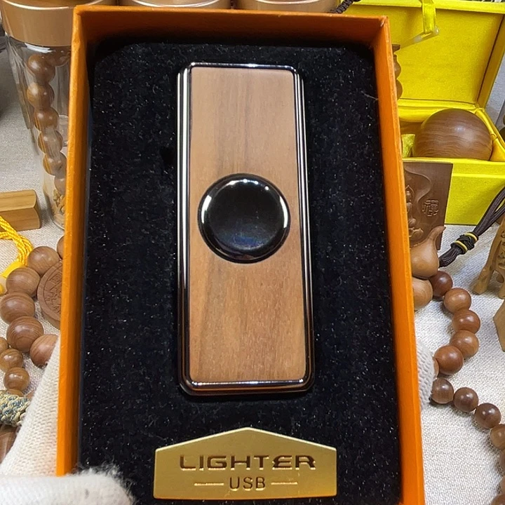 檀香木吊坠老山檀香打火机送礼佳品