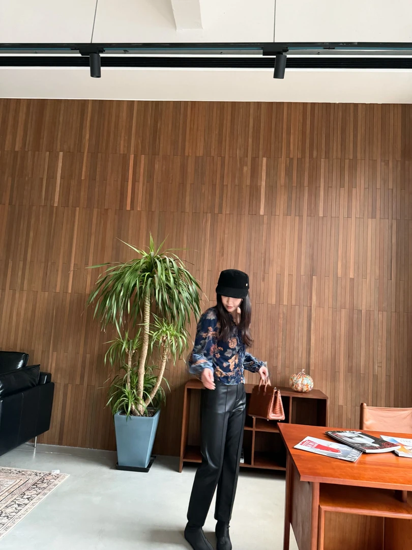 【澄岚】秋季百搭高级感定制面料丝绒上衣 YY606