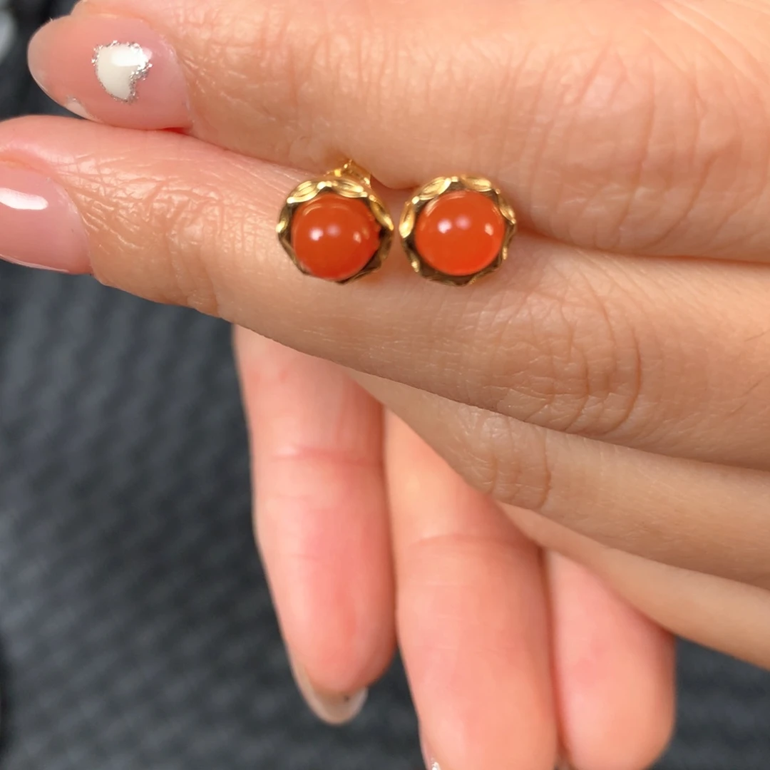 南红玛瑙冰红耳钉足银镶嵌