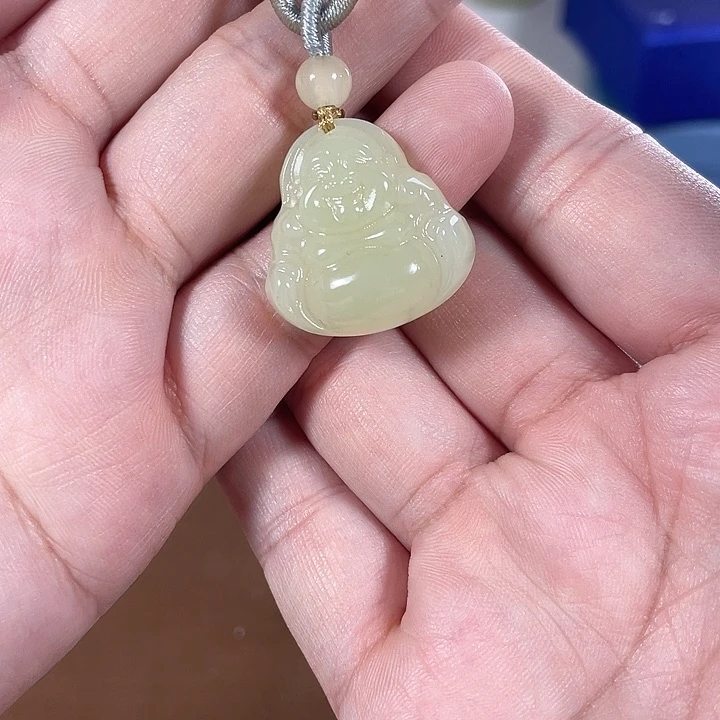 颈饰未镶嵌石英岩玉佛公