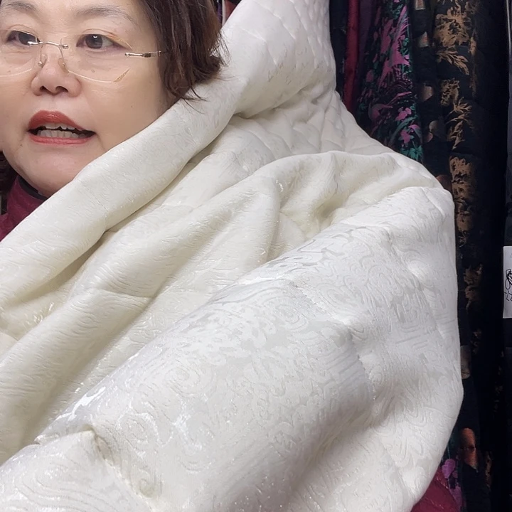 白色絮片宋锦1.6米面料