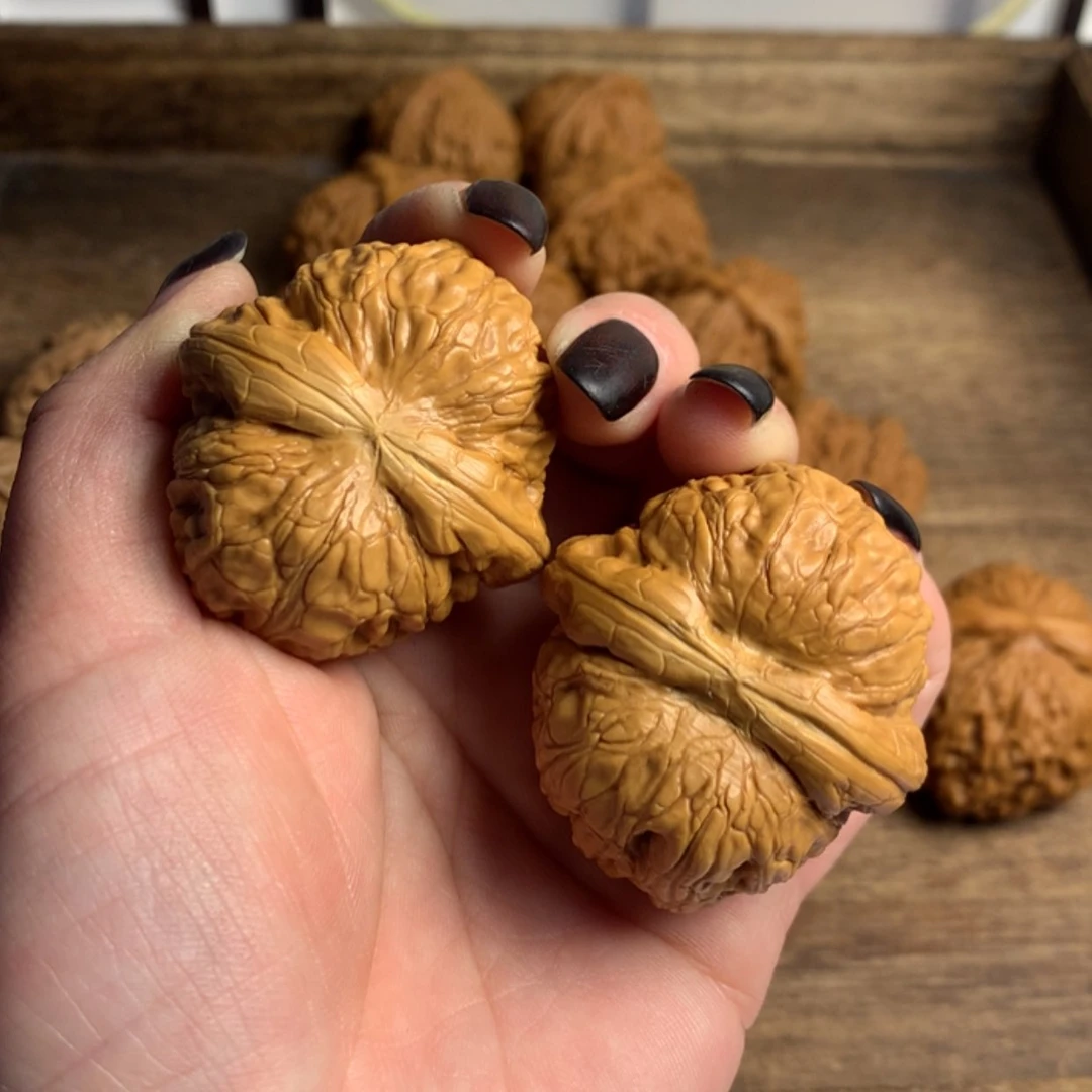 【闪购商品】文玩核桃吊坠7****师元宝