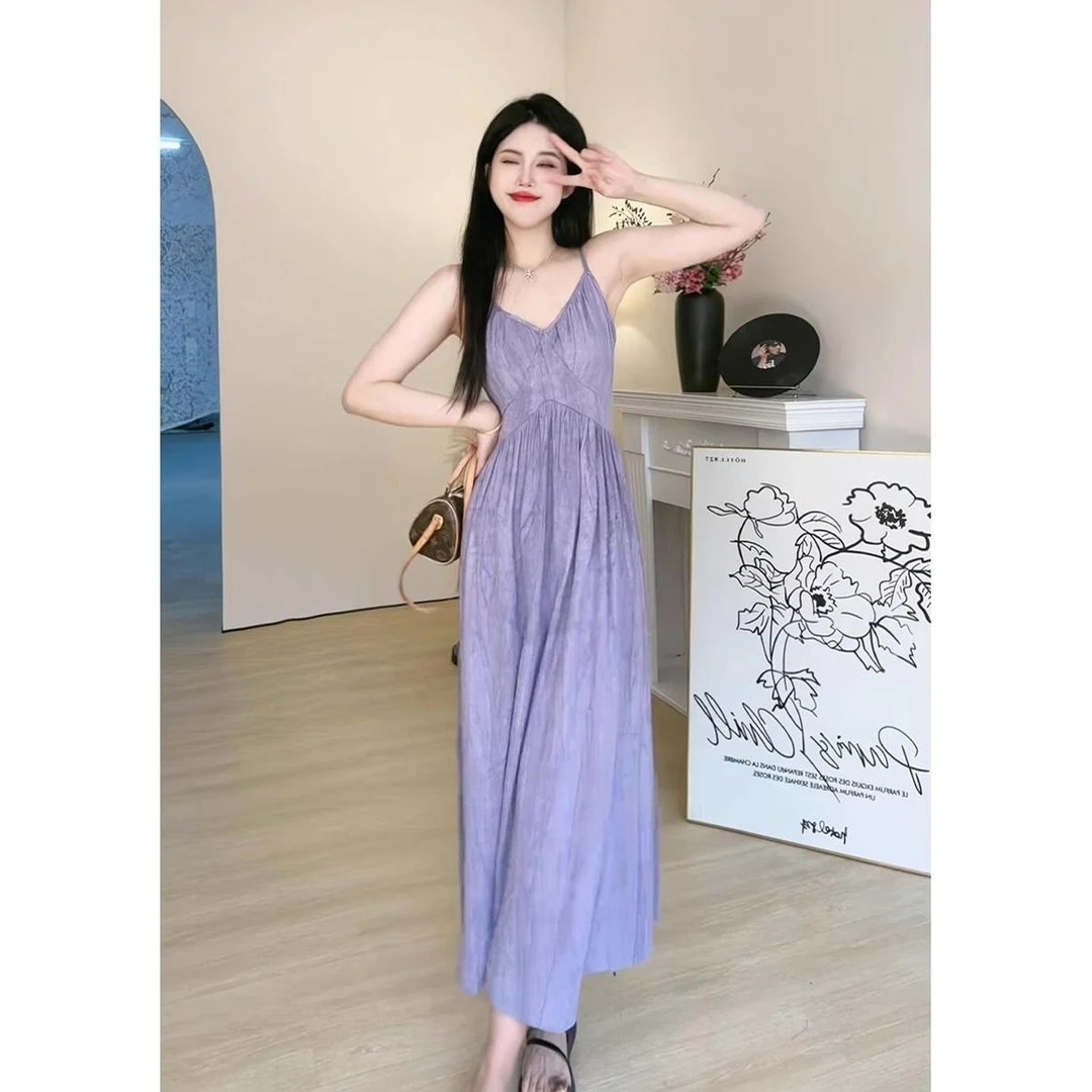 精品法式复古显白紫色棉麻吊带连衣裙女夏高级感收腰显身材长裙