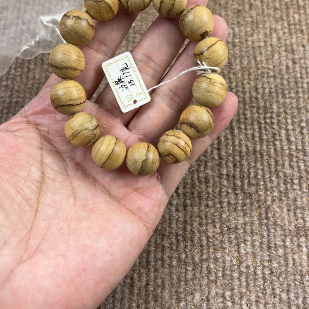 木文莱1.6沉。香。。。。。。