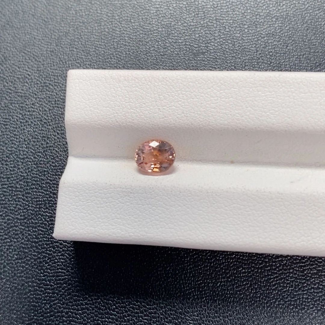 碧玺裸石未镶嵌1.12香槟