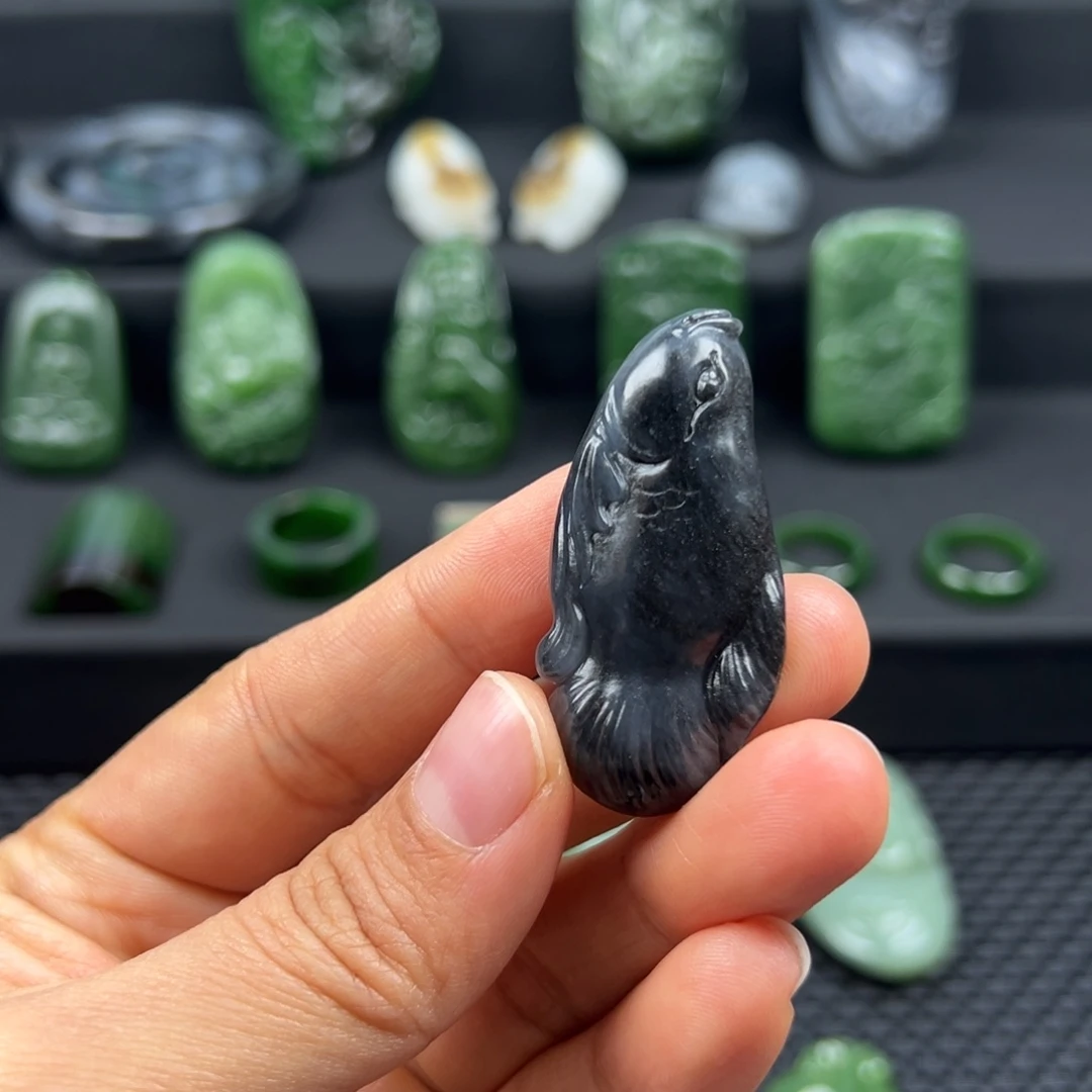 和田玉未镶嵌吊坠(不含链)