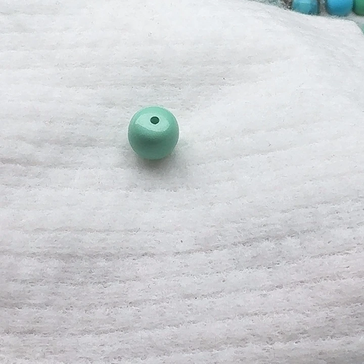 尺寸10/8➕绿老型珠,单珠一颗