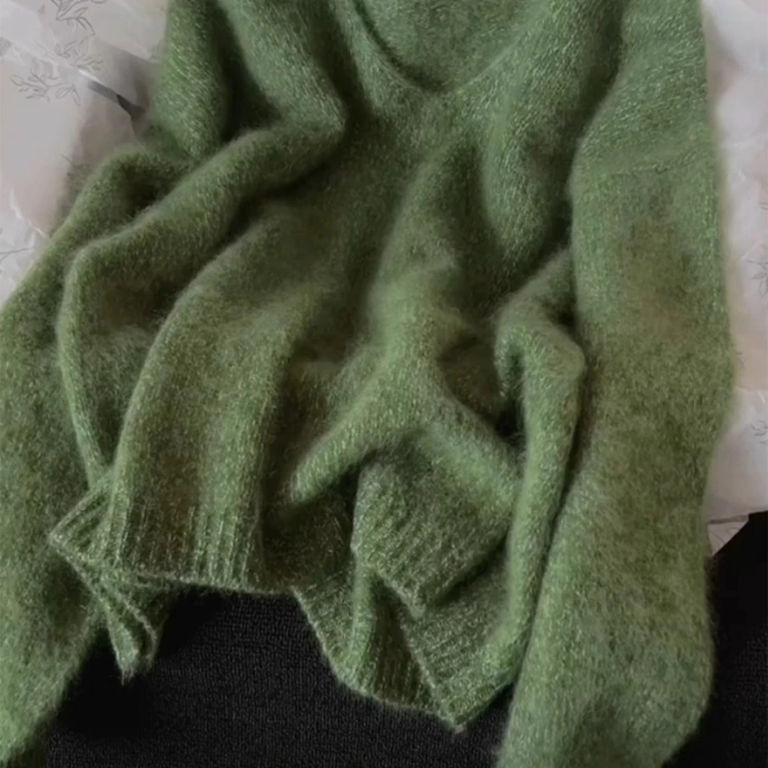 秋冬韩系氛围感穿搭高级感巨好看上衣软糯慵懒绿色套头针织毛衣女