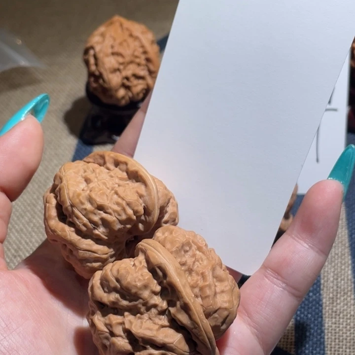 意***斋文玩核桃吊坠蛤蟆