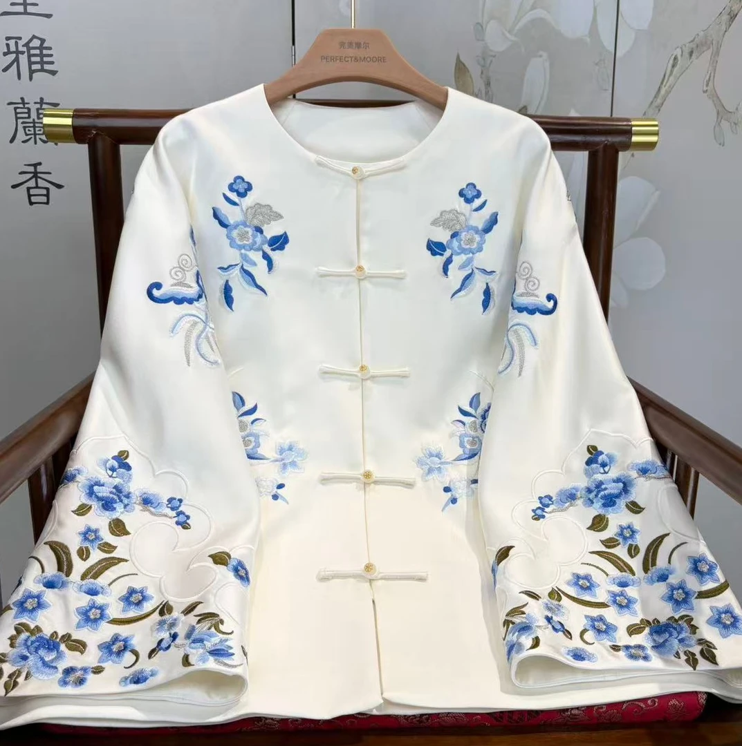 南油高货新中式国风秋冬新款重工刺绣醋酸如意头外套上衣女