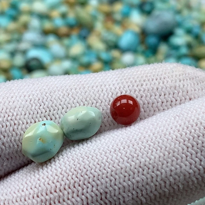 南红玛瑙未镶嵌珠宝奇石