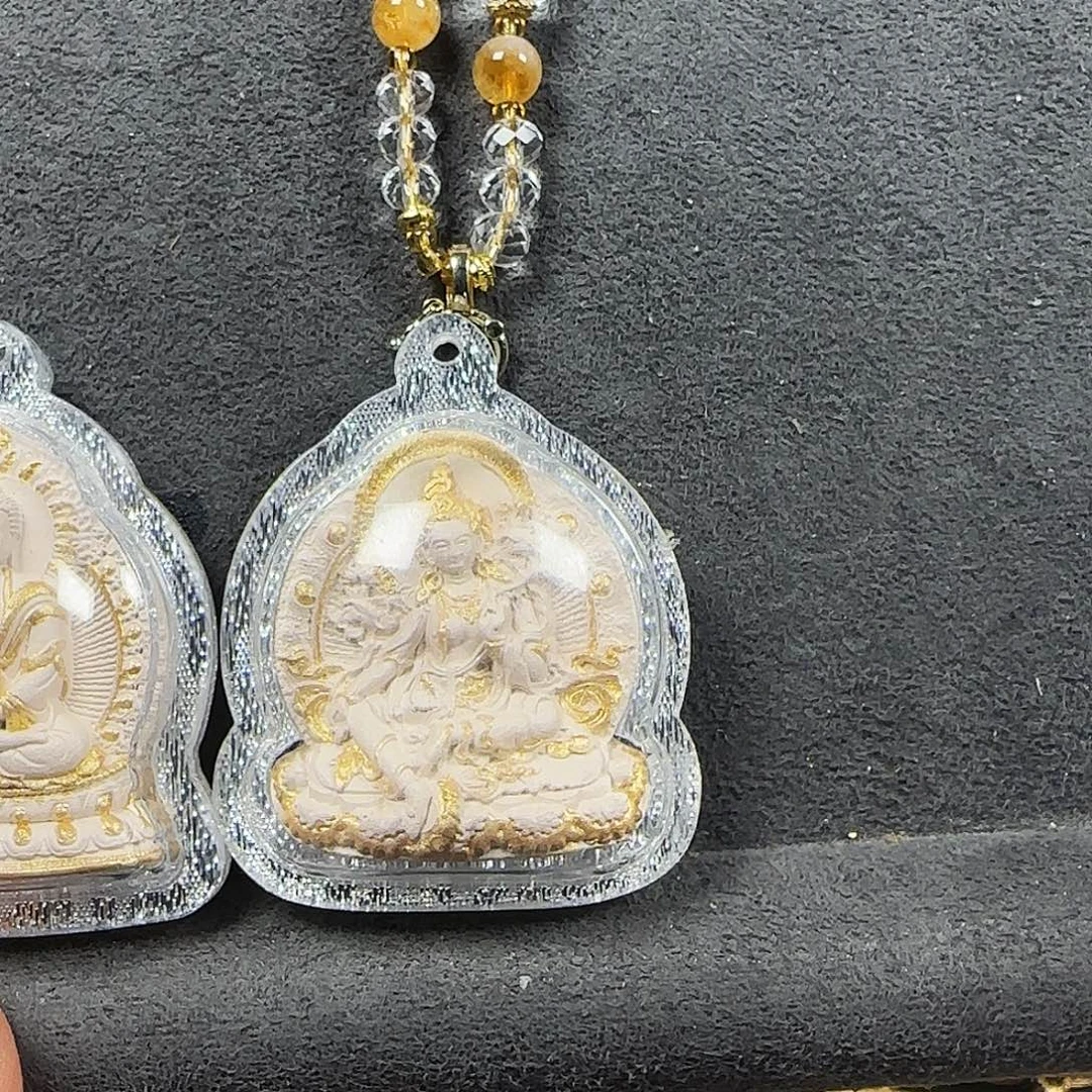 -***i吊坠香灰泥绿度母一尊定制