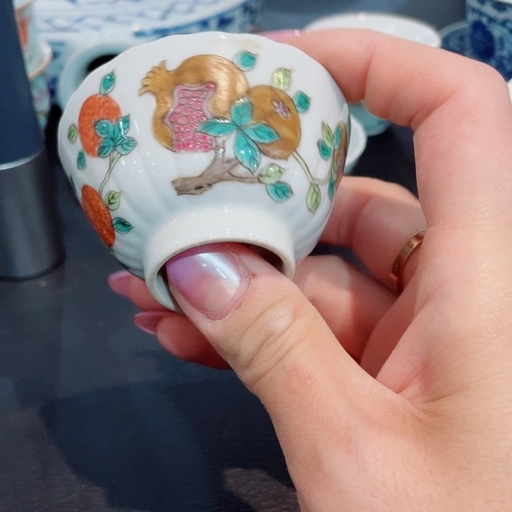 瓷片小杯子